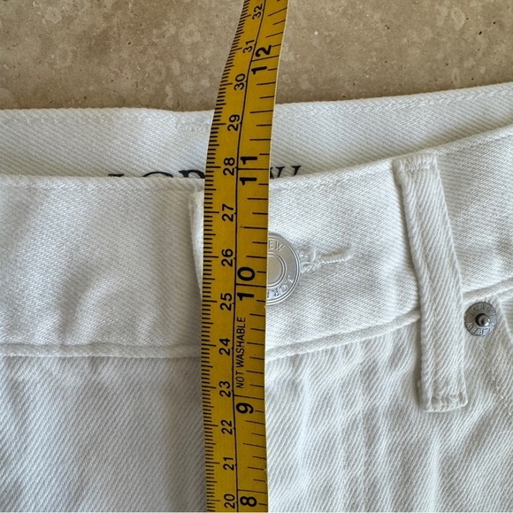 J Crew White Relaxed Denim Short 3 Inch Inseam Raw Hem Womens Size 27 - Picture 11 of 15